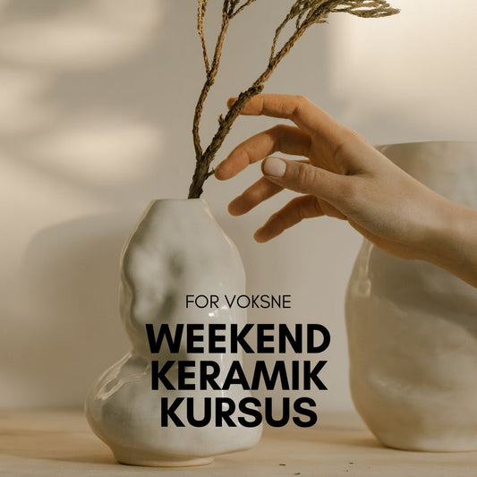 billede af en keramikvase der er lavet på et weekend keramikkursus hos creatør i Vig, Odsherred.
