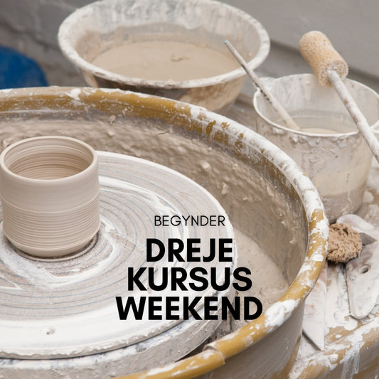 weekend drejekursus for nybegyndere i Vig, odsherred. Drejeskive med keramikkop. 